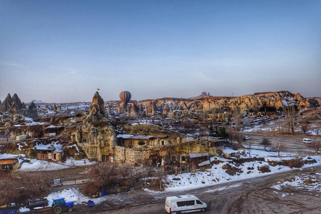 Отель Natureland Cave Гореме Экстерьер фото